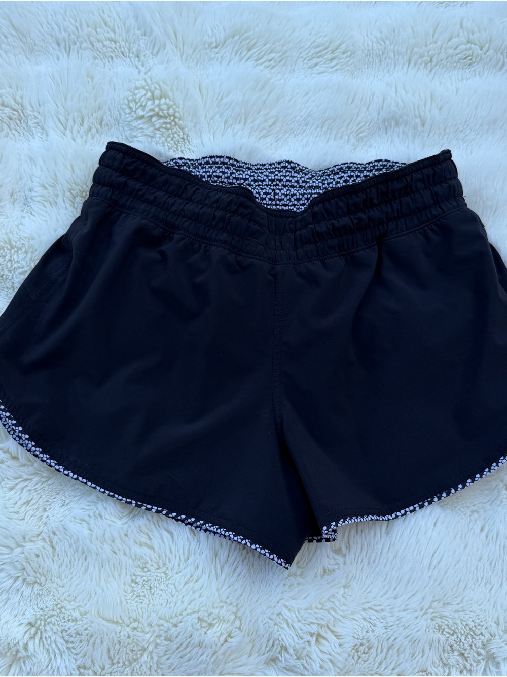 Lululemon Women's Athletic Shorts Reversible